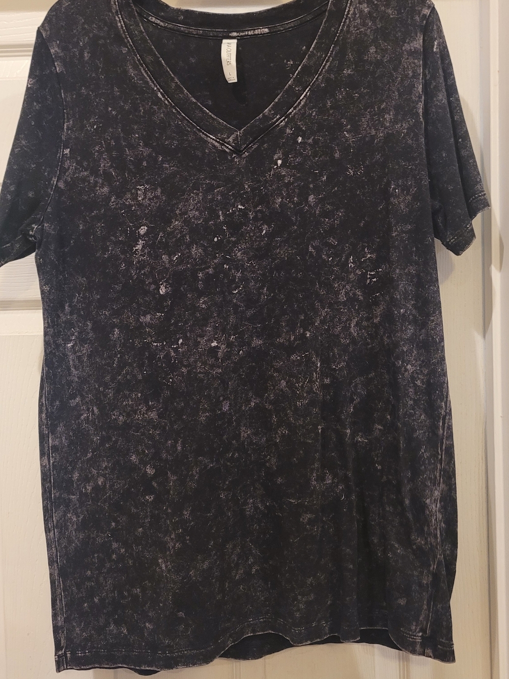 Zenana Outfitters Black Acid-Wash V-Neck Tee